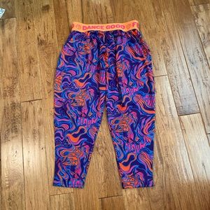 Zumba Feel Good Dance Good capris